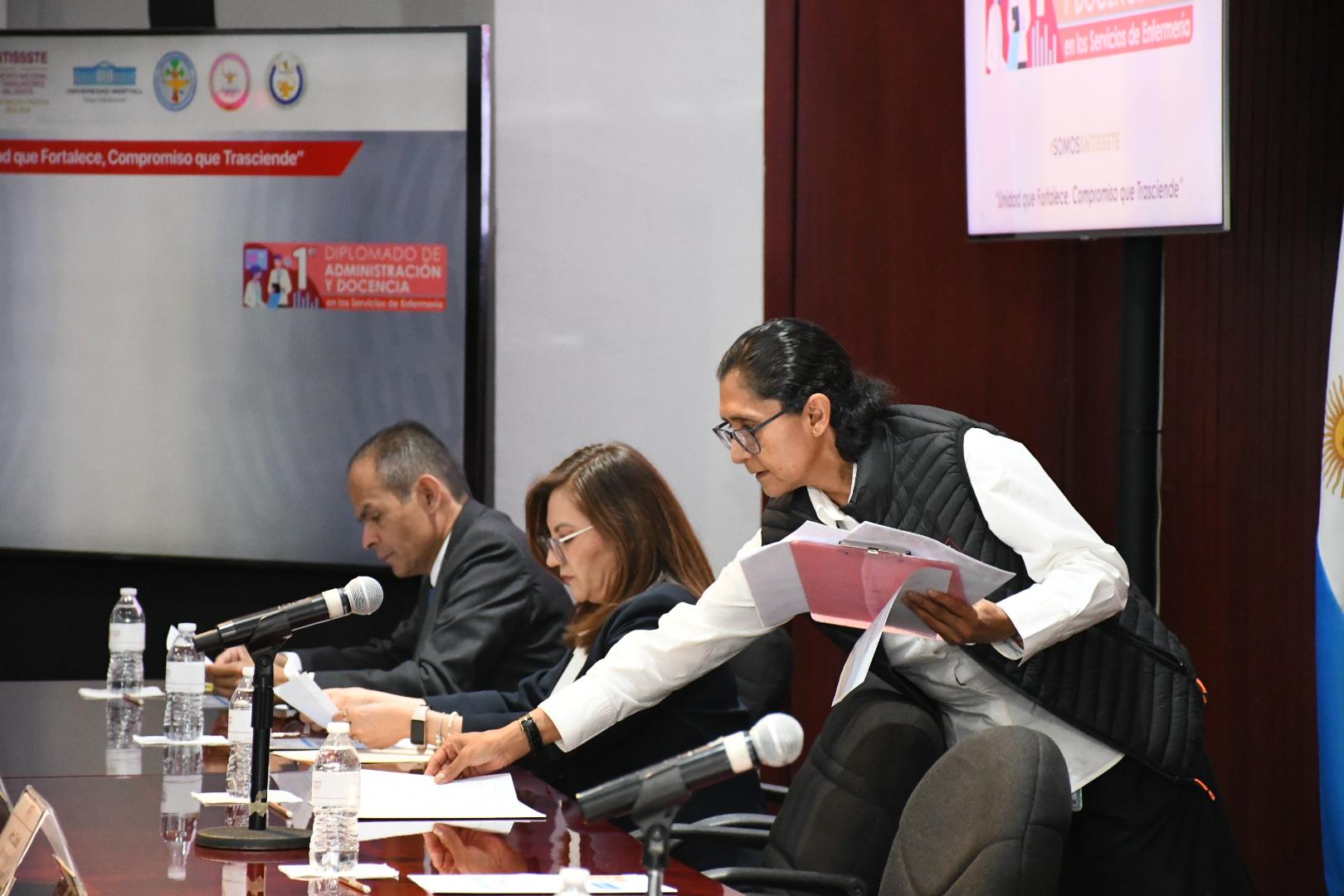 1er Diplomado de “Administración y Docencia en los Servicios de Enfermería”